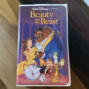 Walt Disney Classic Beauty and the Beast VHS Clamshell Stock No 1325